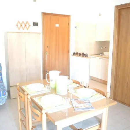 One-room Near The Beach - By Beahost Lägenhet Bibione